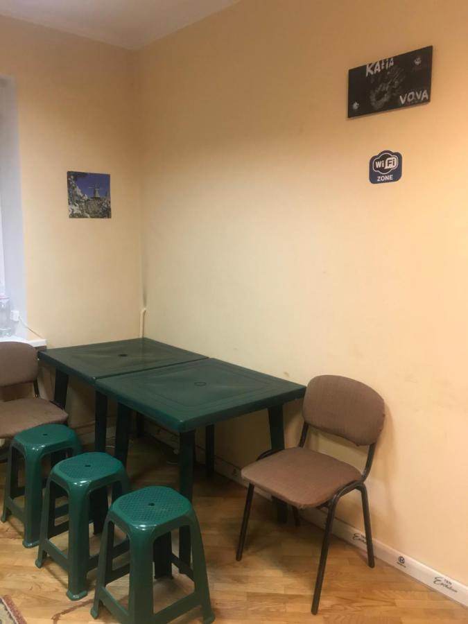 Ararat-Shulyavskaya Hostel เคียฟ ภายนอก รูปภาพ